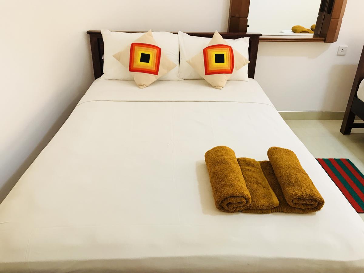Lake City Resort Anuradhapura Exterior foto