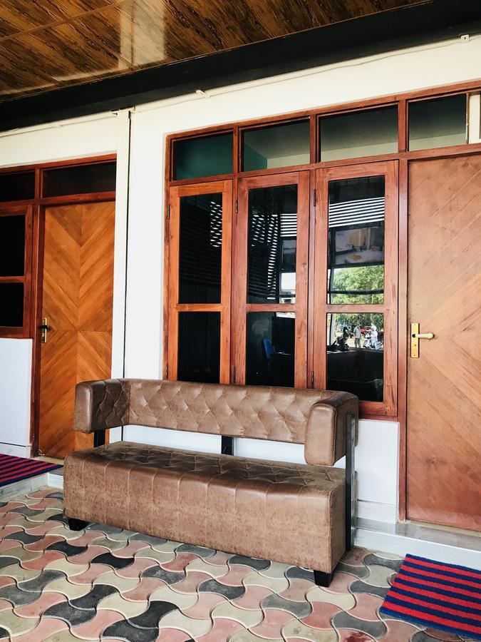 Lake City Resort Anuradhapura Exterior foto